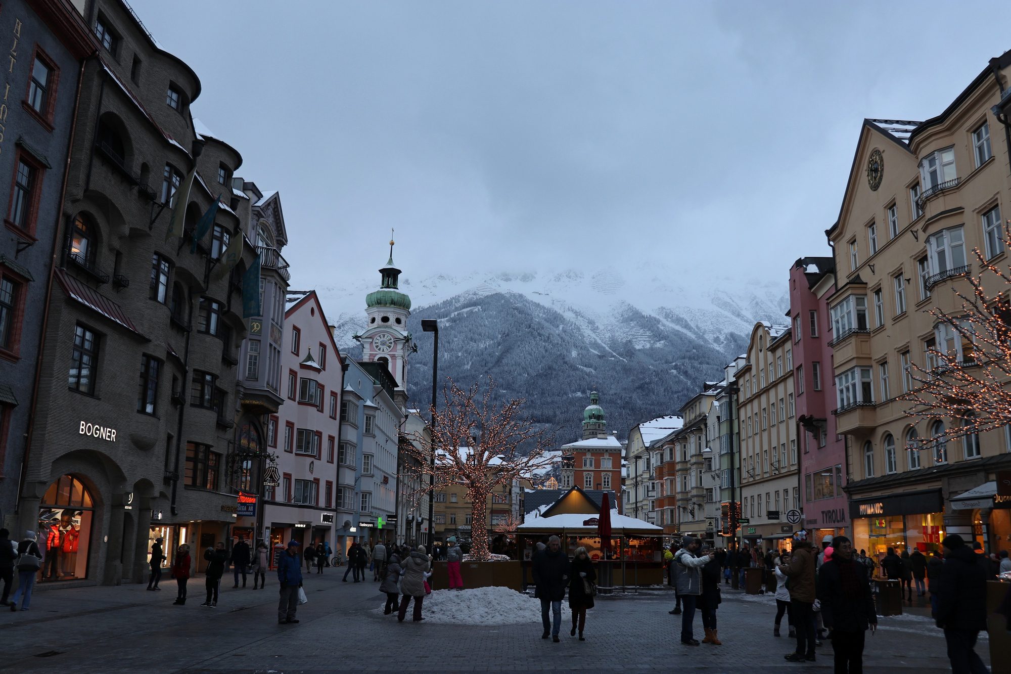 Die Maria-Theresienstraße in Innsbruck