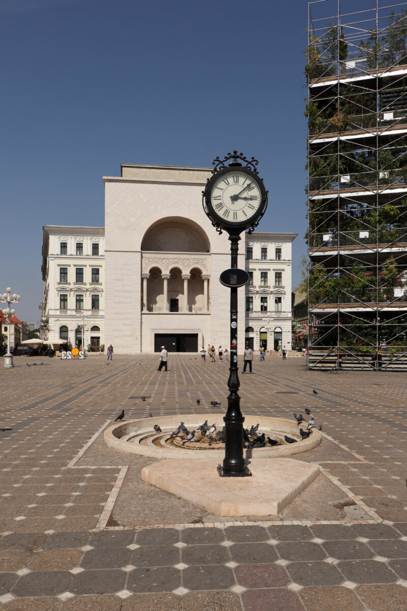 Opernplatz Siegesplatz mit Oper von Temeswar Timisoara Rumänien Banat