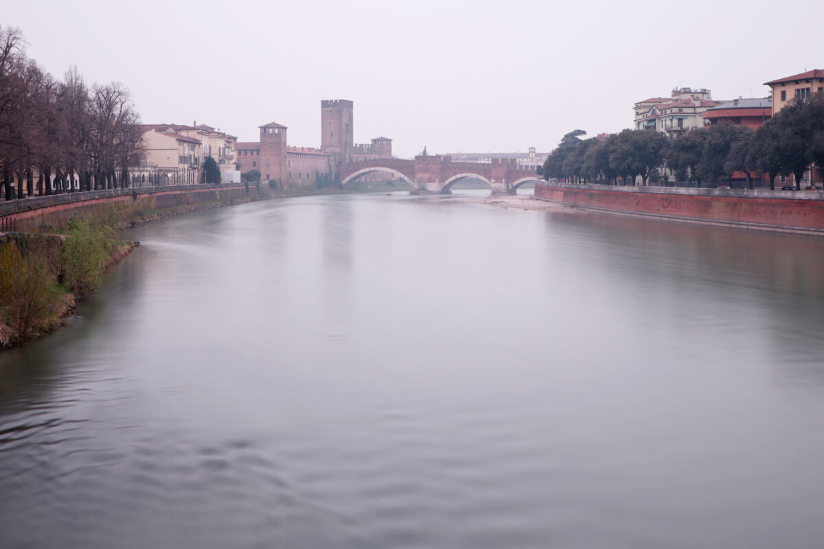 Ponte di Castelvecchio Verona Italien Langzeitbelichtung