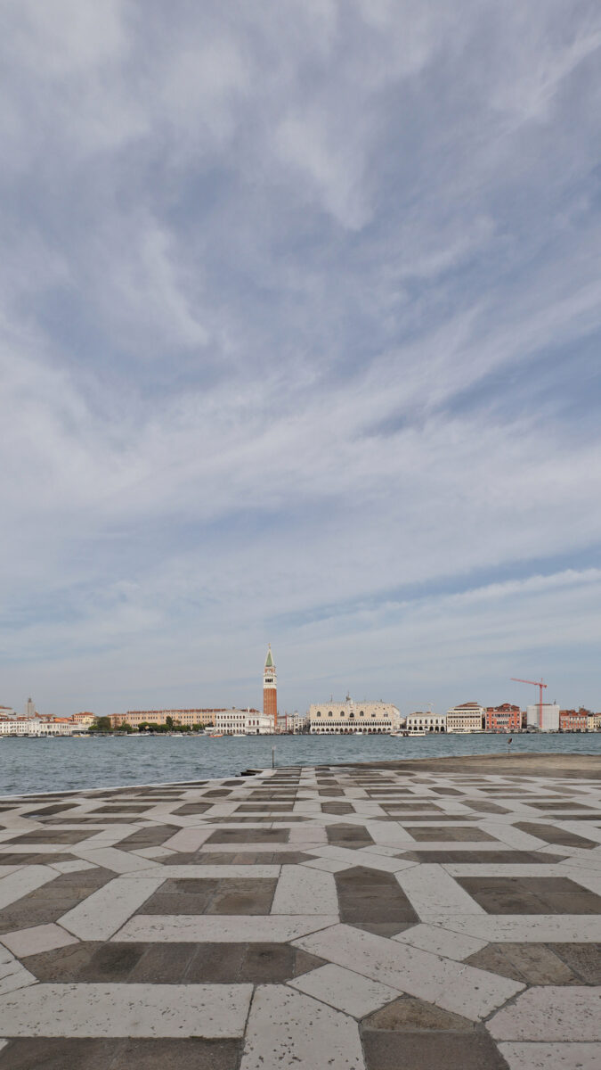 Venedig Venezia San Giorgio Maggiore Bodenmuster Ausblick auf Markusplatz