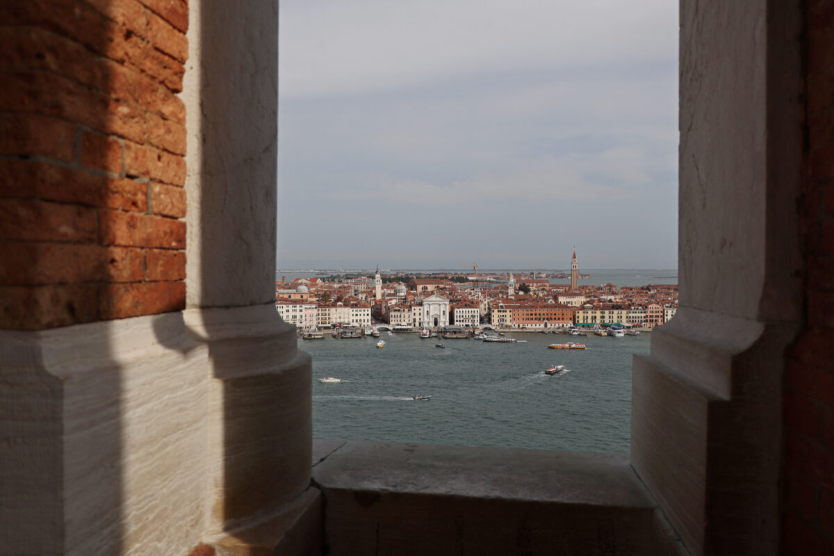 Venedig Venezia San Giorgio Maggiore Campanile Ausblick auf Castello und die Lagune