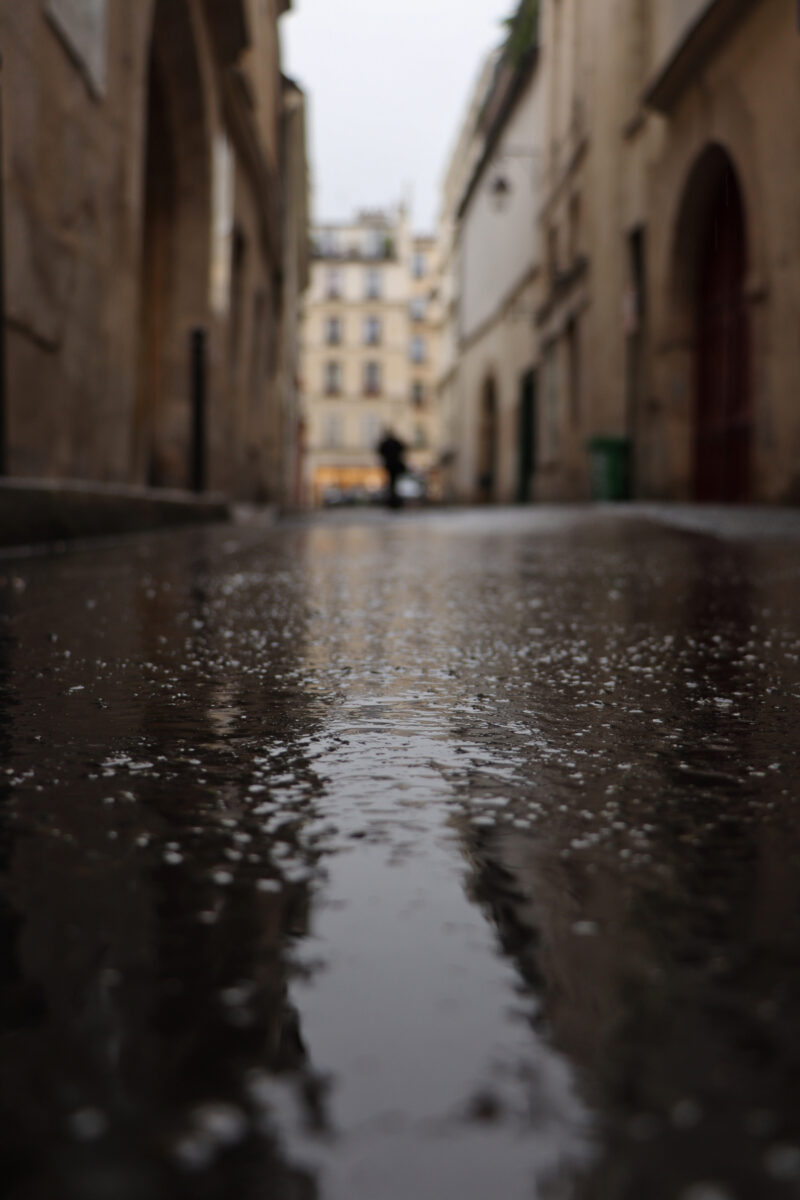 Paris France Marais Rain Puddle Reflection Regen Reflektion