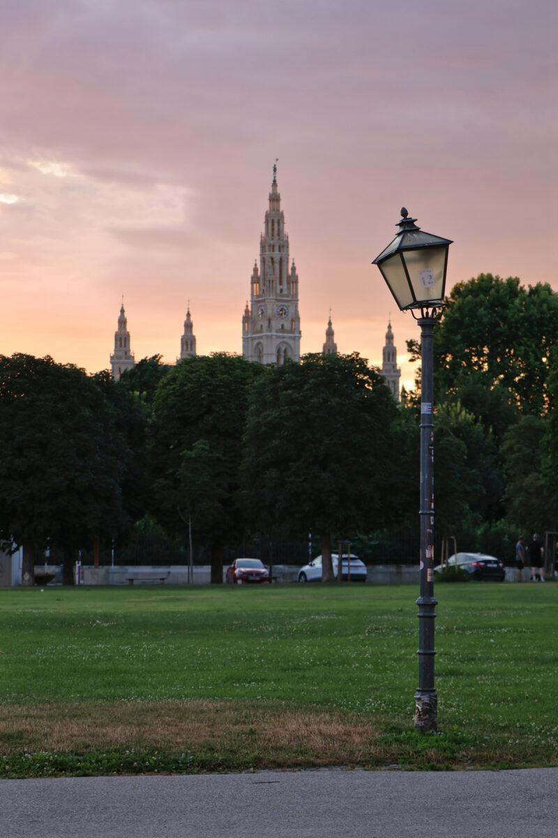 Wien Innere Stadt Altstadt Heldenplatz Rathaus Sonnenuntergang