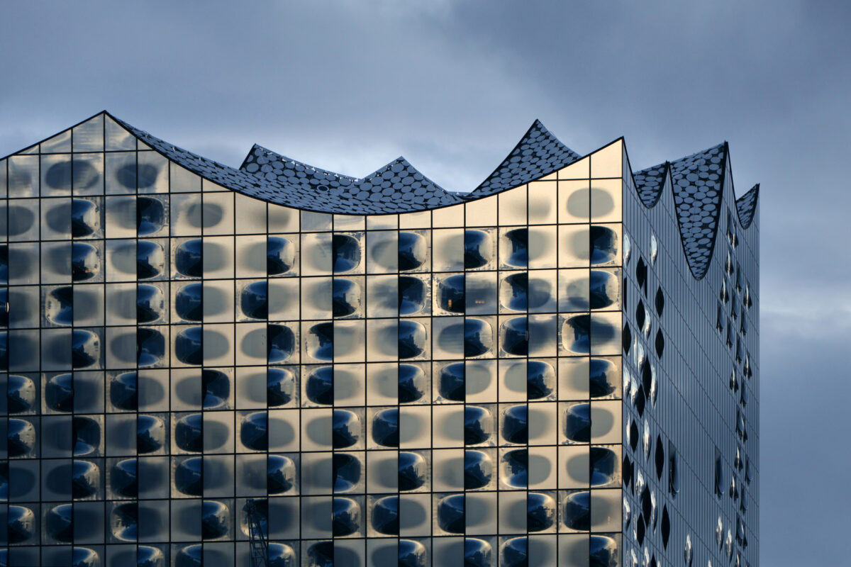 Hamburg Elbphilharmonie Fassade Details Goldene Stunde Abendlicht