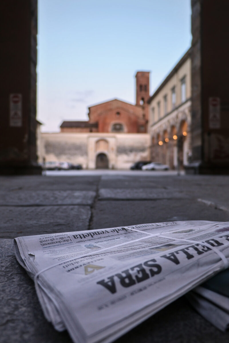 Lucca Cortile degli Svizzeri San Romano Giornale Zeitung