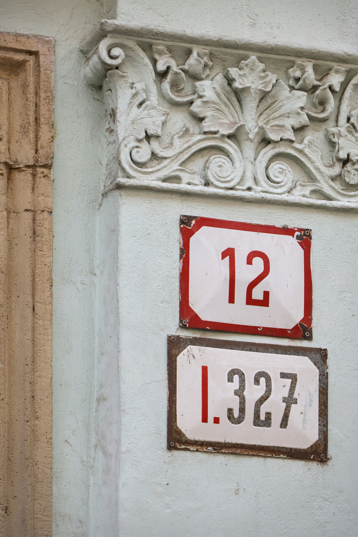 Bratislava Altstadt Details Hausnummern Stuck