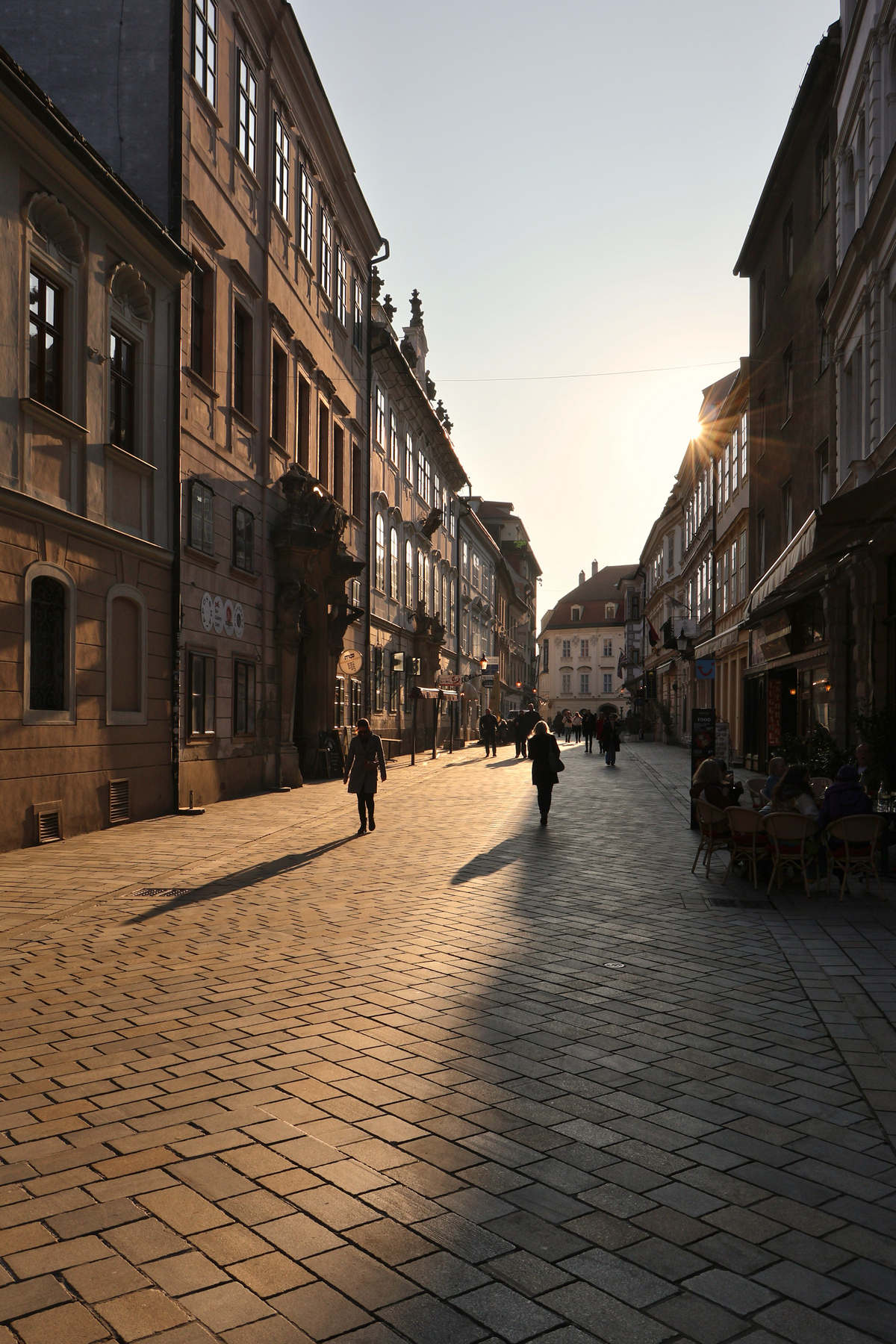 Bratislava Altstadt Panská Fußgängerzone Goldene Stunde Abendlicht