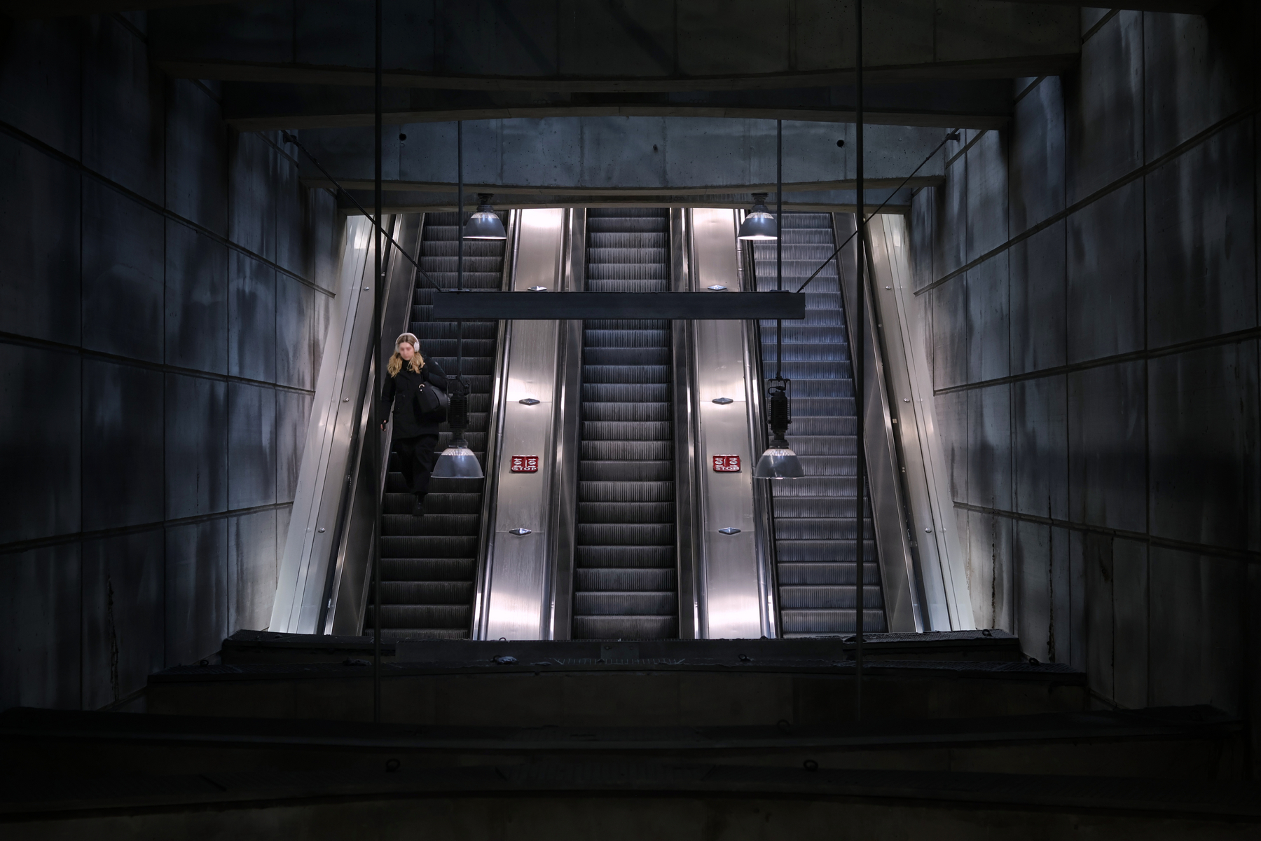 Wien U-Bahn Station Rolltreppe Schottenring