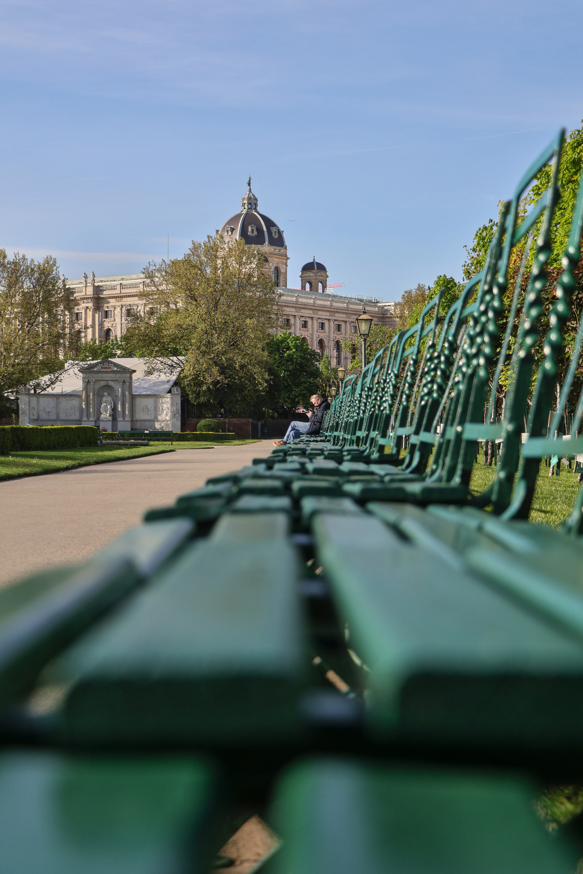 Wien Volksgarten Bänke Naturhistorisches Museum