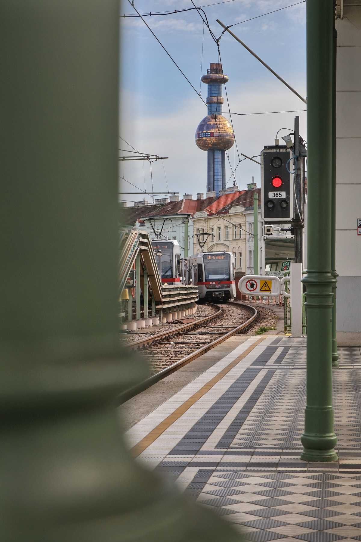 Wien Nußdorfer Straße U-Bahn U6 Hundertwasser-Müllverbrennungsanlage