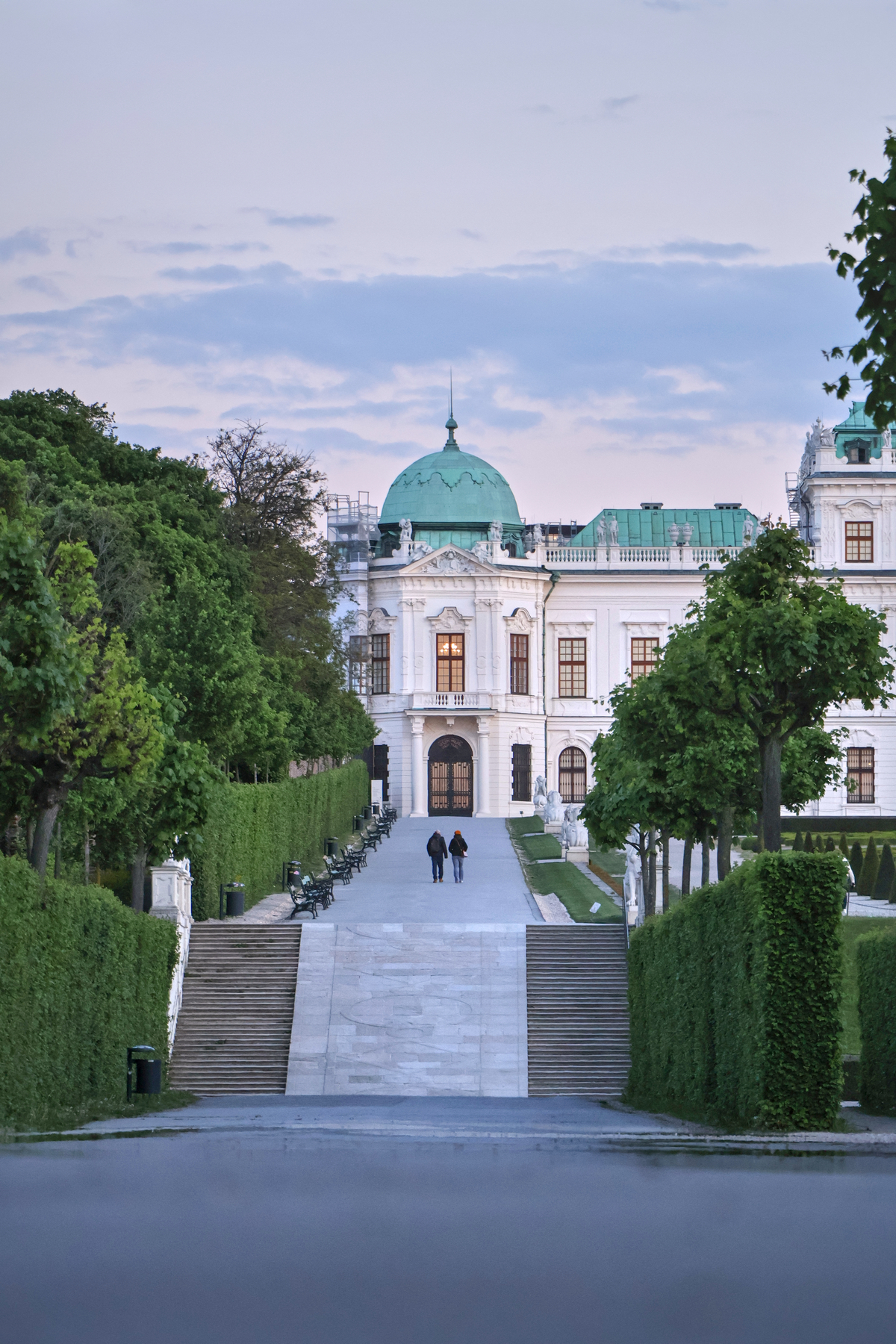 Wien Belvedere Schlosspark Abends
