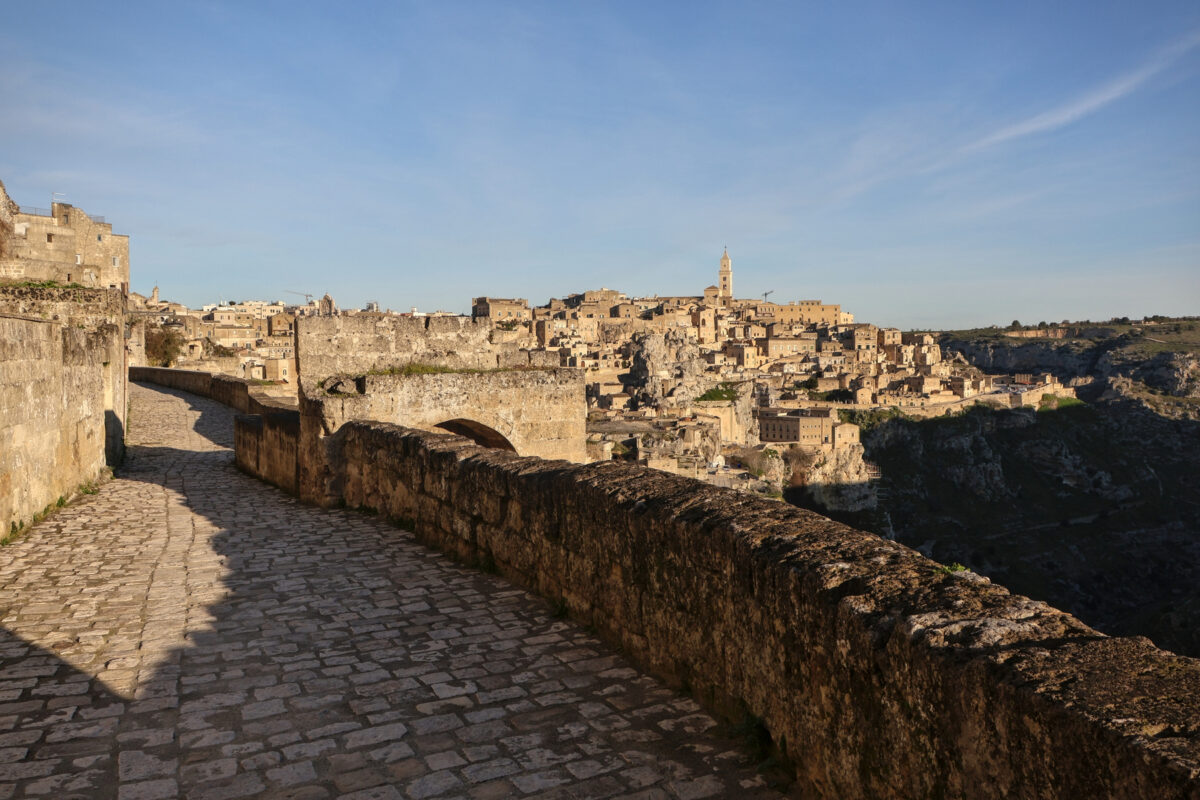 Sassi di Matera Rione Casalnuovo Ausblick über die Schlucht und die Stadt