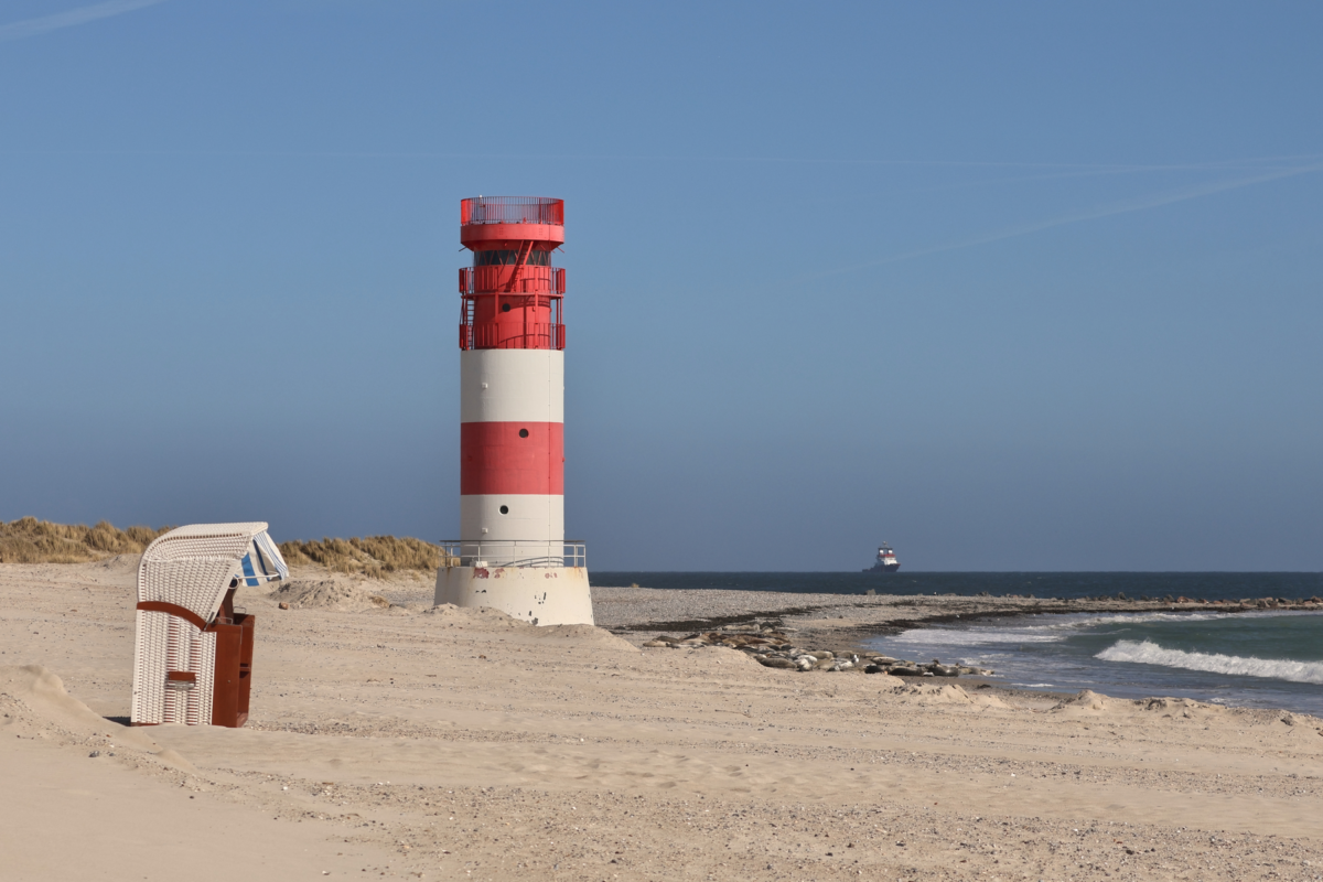 Helgoland Düne Strand Strandkorb Leuchtturm Robben